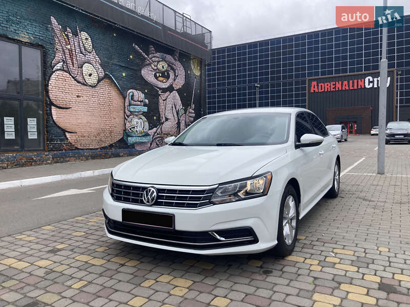 Седан Volkswagen Passat 2018 в 