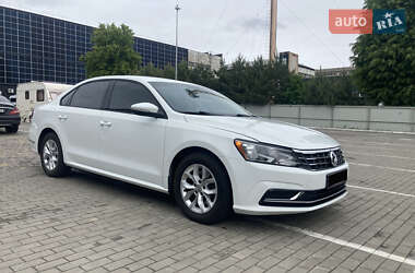 Седан Volkswagen Passat 2018 в 