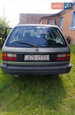 Универсал Volkswagen Passat 1989 в 