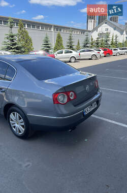 Седан Volkswagen Passat 2006 в 