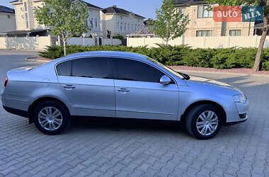 Седан Volkswagen Passat 2008 в 