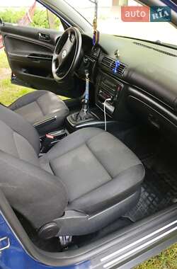 Універсал Volkswagen Passat 2004 в 