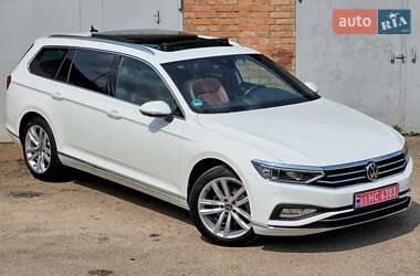 Volkswagen Passat 2021