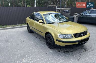 Седан Volkswagen Passat 1998 в 