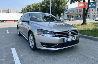 Седан Volkswagen Passat 2011 в Черкасах