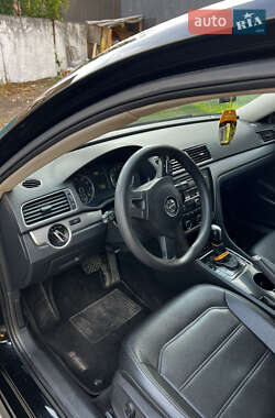 Седан Volkswagen Passat 2013 в 