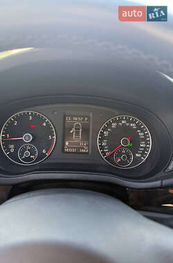 Седан Volkswagen Passat 2014 в 