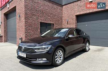 Седан Volkswagen Passat 2015 в 