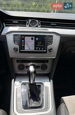 Седан Volkswagen Passat 2015 в 