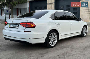 Седан Volkswagen Passat 2016 в 