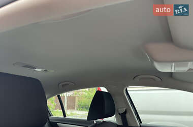 Седан Volkswagen Passat 2011 в 