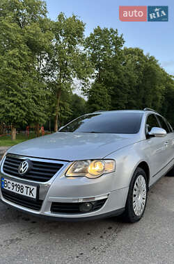 Универсал Volkswagen Passat 2006 в Коломые