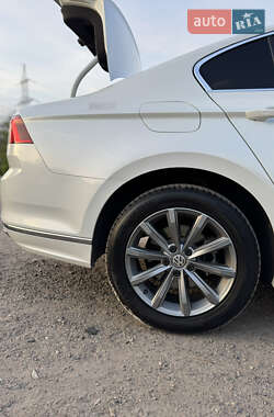 Седан Volkswagen Passat 2018 в 
