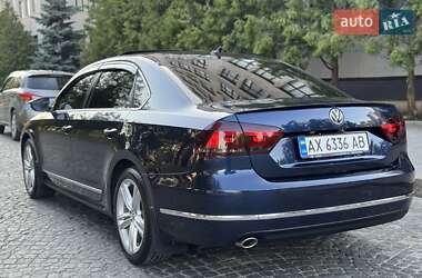 Седан Volkswagen Passat 2012 в 