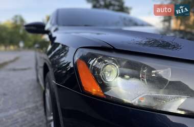 Седан Volkswagen Passat 2012 в 