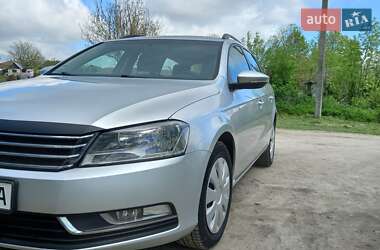 Універсал Volkswagen Passat 2011 в 