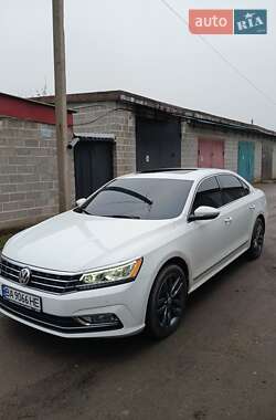 Седан Volkswagen Passat 2017 в 