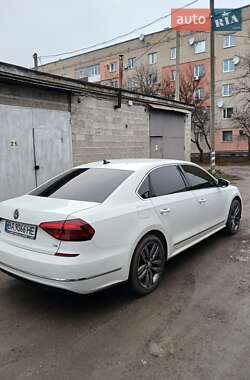 Седан Volkswagen Passat 2017 в 