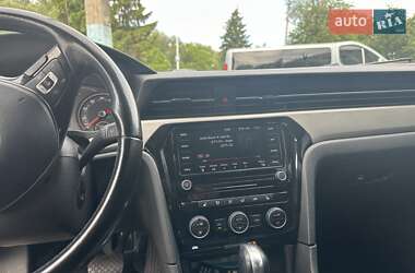 Седан Volkswagen Passat 2020 в 