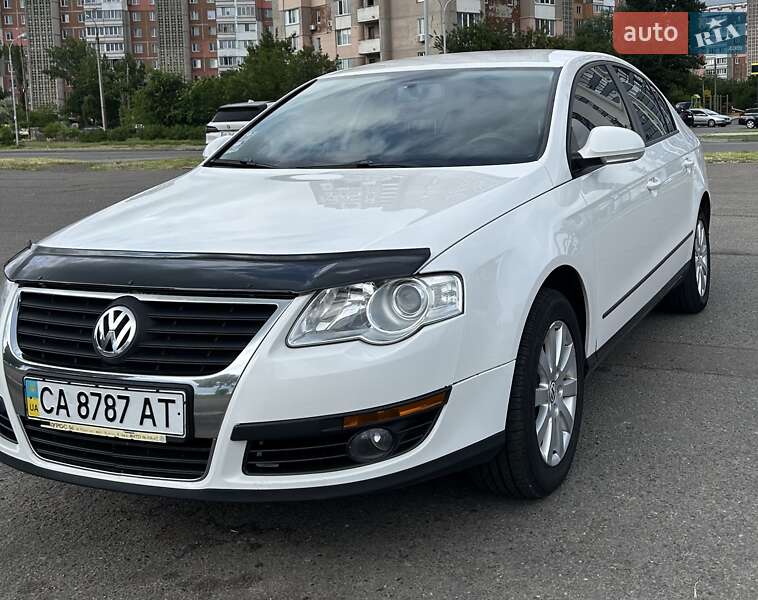 Седан Volkswagen Passat 2008 в 