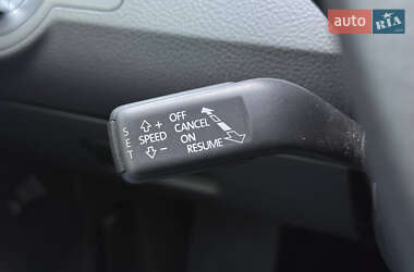 Седан Volkswagen Passat 2013 в 