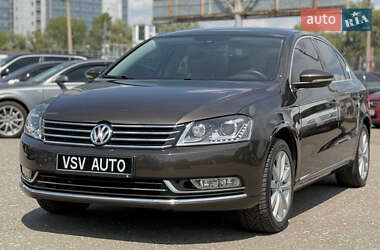 Седан Volkswagen Passat 2013 в 
