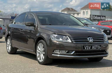Седан Volkswagen Passat 2013 в 