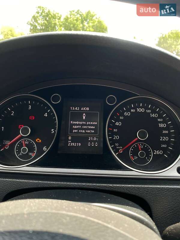 Седан Volkswagen Passat 2014 в Ватутино