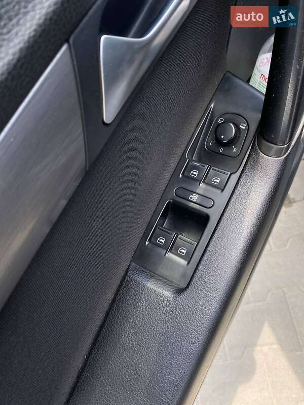 Седан Volkswagen Passat 2014 в Ватутино