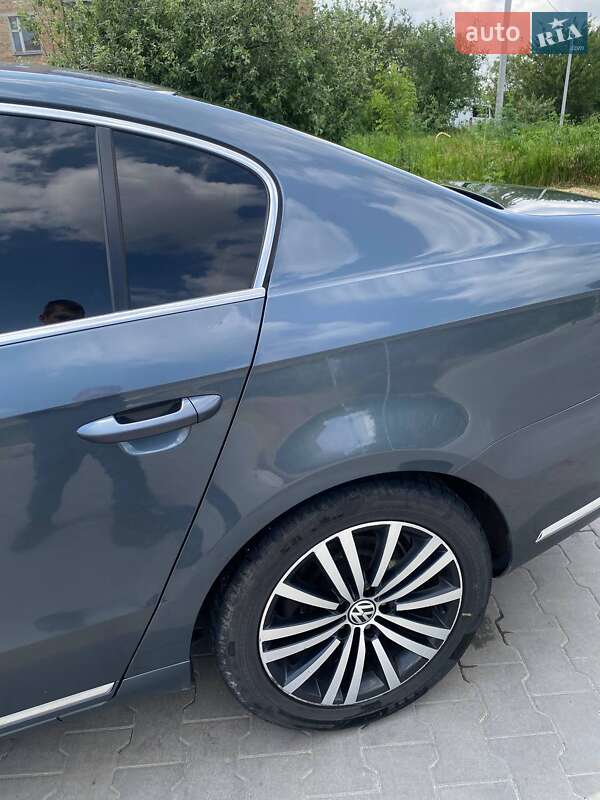 Седан Volkswagen Passat 2014 в Ватутино