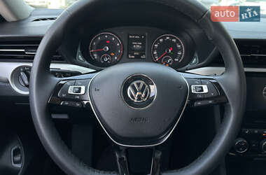 Седан Volkswagen Passat 2021 в 