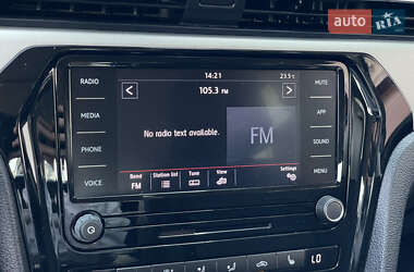 Седан Volkswagen Passat 2021 в 