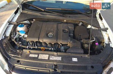 Седан Volkswagen Passat 2011 в 