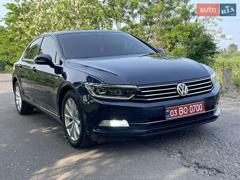 Седан Volkswagen Passat 2015 в Рожище