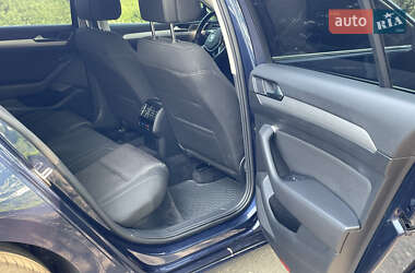 Седан Volkswagen Passat 2015 в 