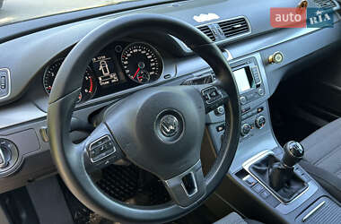 Универсал Volkswagen Passat 2013 в 