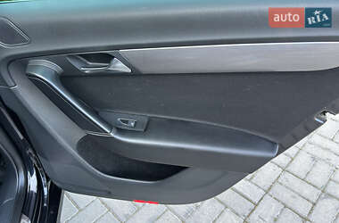 Универсал Volkswagen Passat 2013 в 