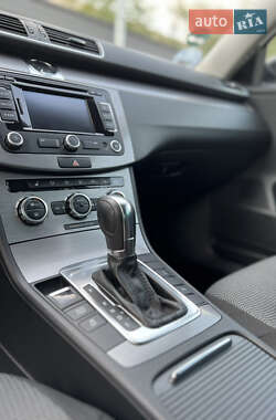 Универсал Volkswagen Passat 2012 в 
