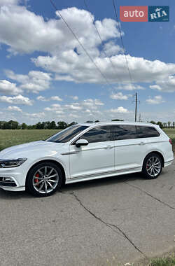 Универсал Volkswagen Passat 2017 в 