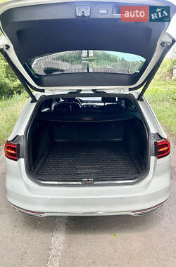 Универсал Volkswagen Passat 2017 в 
