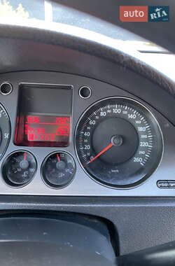 Универсал Volkswagen Passat 2008 в 