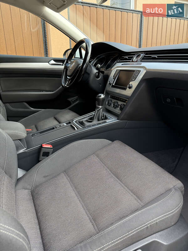 Універсал Volkswagen Passat 2015 в Береговому