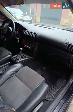 Универсал Volkswagen Passat 2000 в 