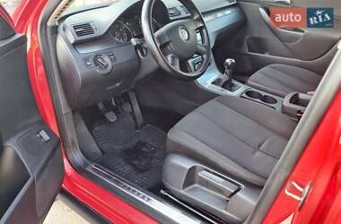 Универсал Volkswagen Passat 2010 в 