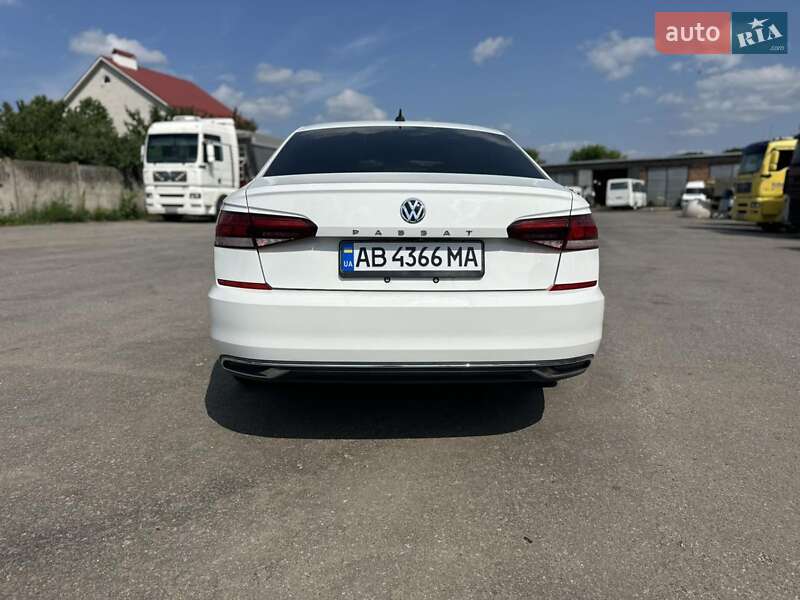 Седан Volkswagen Passat 2019 в Виннице