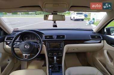 Седан Volkswagen Passat 2014 в 
