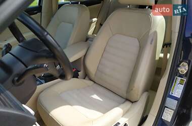 Седан Volkswagen Passat 2014 в 