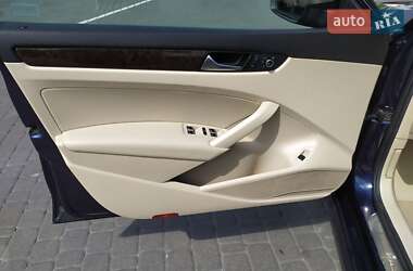 Седан Volkswagen Passat 2014 в 