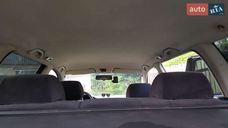 Универсал Volkswagen Passat 1998 в Киеве