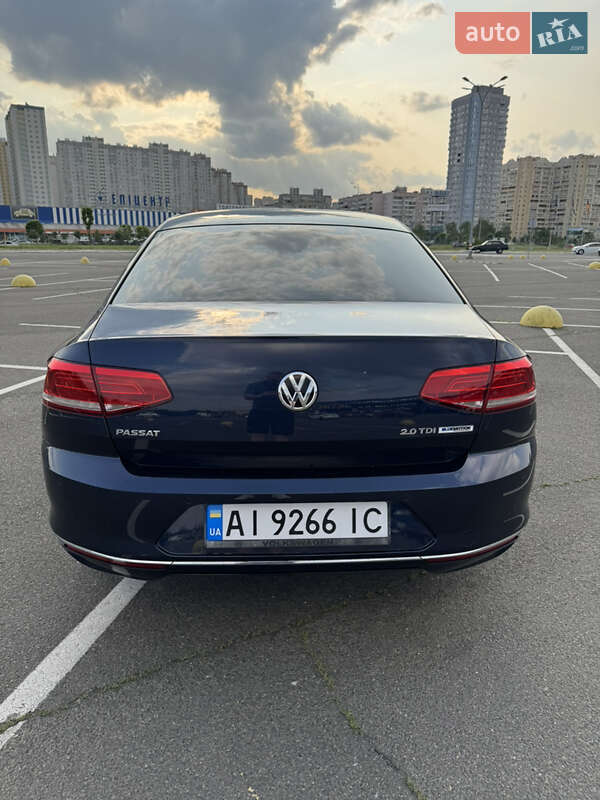 Седан Volkswagen Passat 2015 в Києві